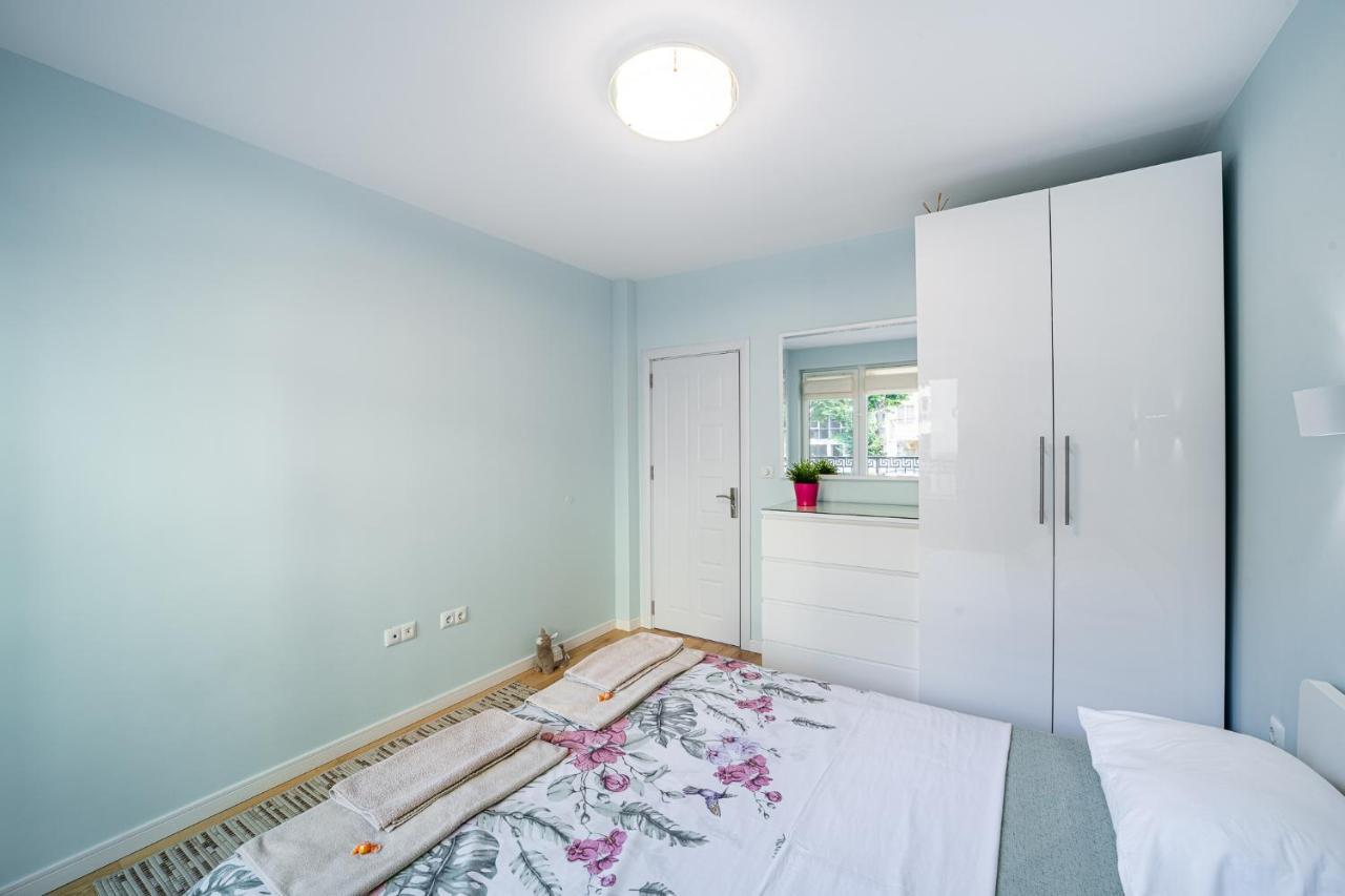 Colibri Central Apartment Varna Exterior photo