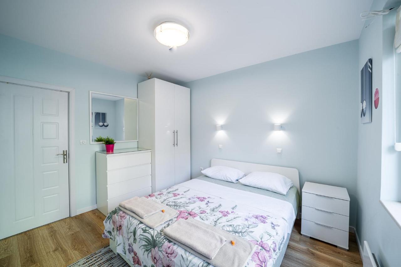 Colibri Central Apartment Varna Exterior photo