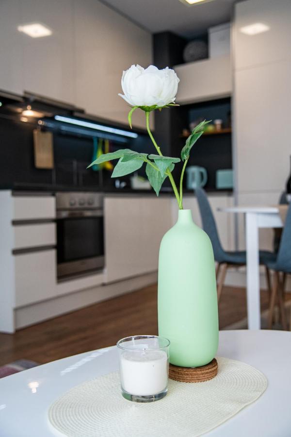 Colibri Central Apartment Varna Exterior photo